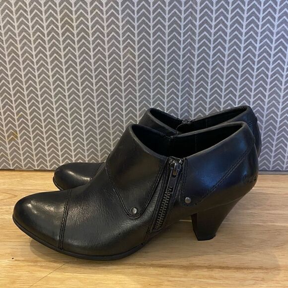 bøc heeled leather loafer bootie black Sz 9 - Picture 1 of 9